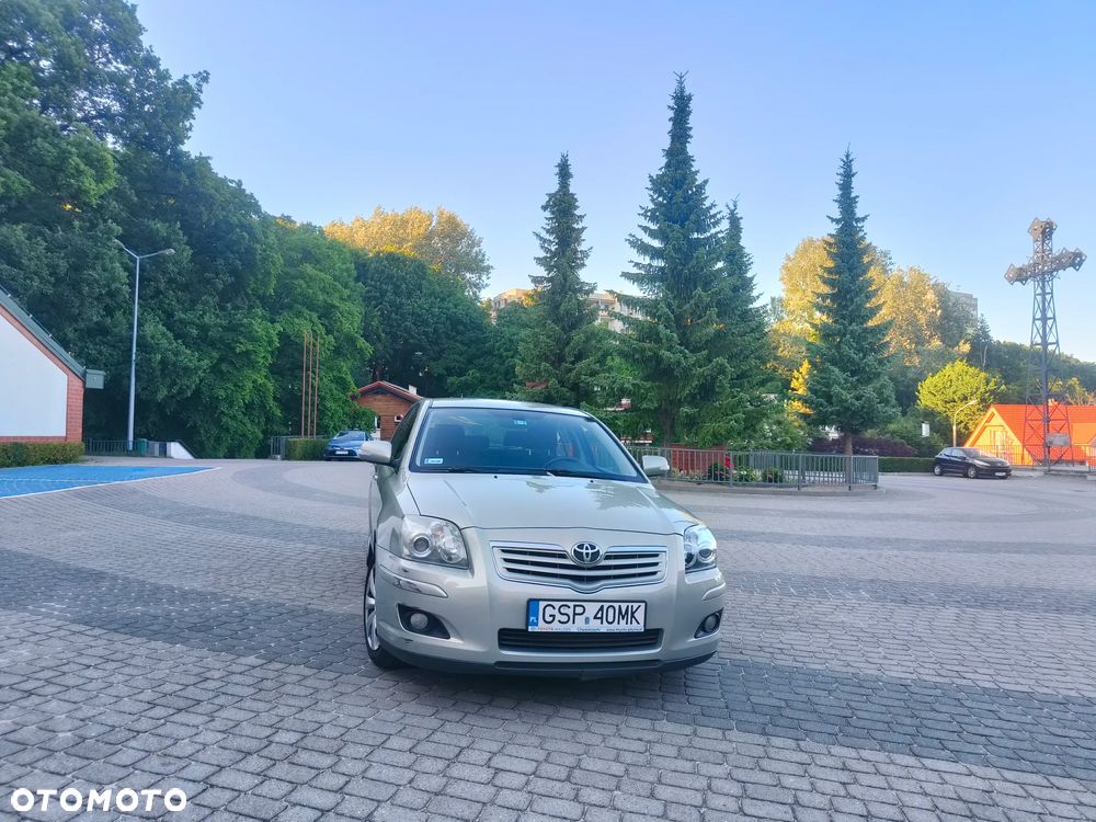 Toyota Avensis 1.8 VVT-i Luna - 6