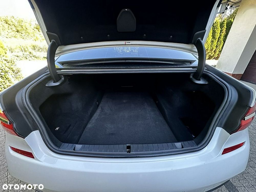 BMW Seria 7 - 25