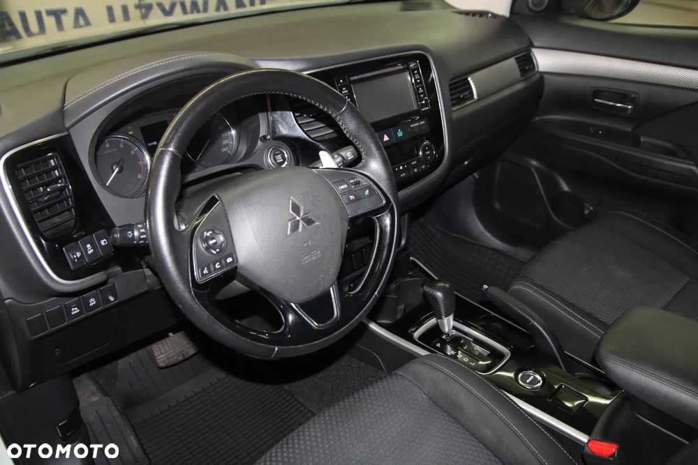 Mitsubishi Outlander 2.0 Intense 4WD CVT - 7