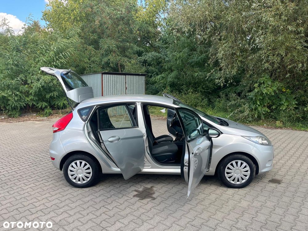 Ford Fiesta - 21