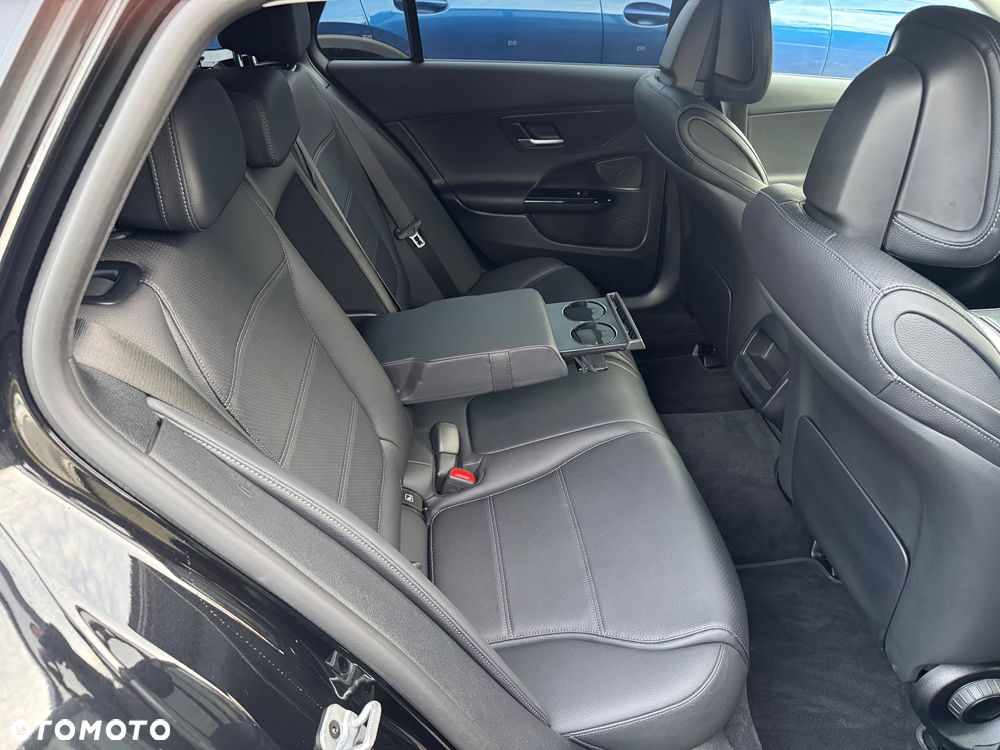 Mercedes-Benz Klasa C 220 d mHEV Avantgarde - 37