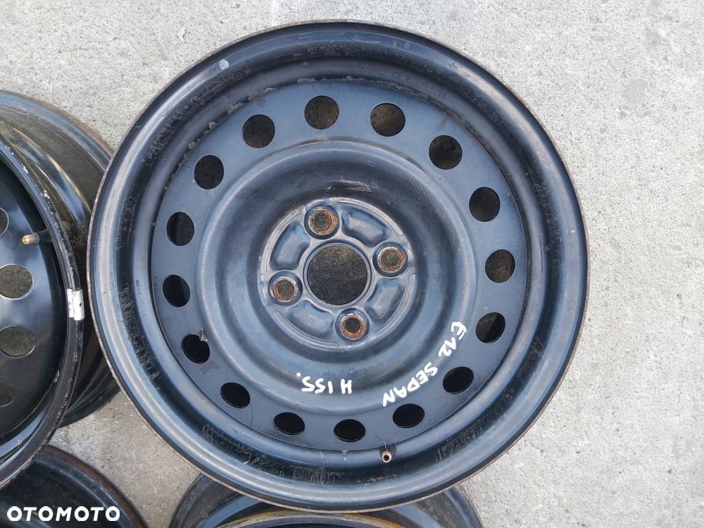 Toyota Corolla E12 felga stalowa 15 4x100 6J - 3