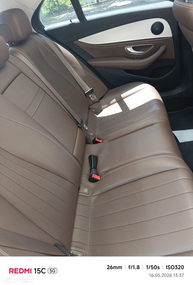 Mercedes-Benz E 300 de 9G-TRONIC AMG Line - 6