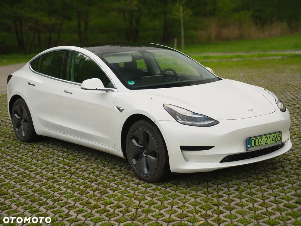 Tesla Model 3 Standard Reichweite Plus Hinterradantrieb - 1
