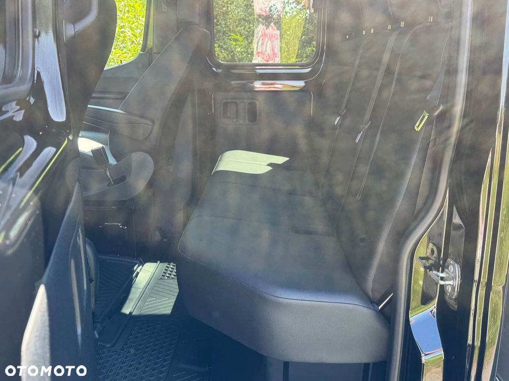 Mercedes-Benz Sprinter - 7