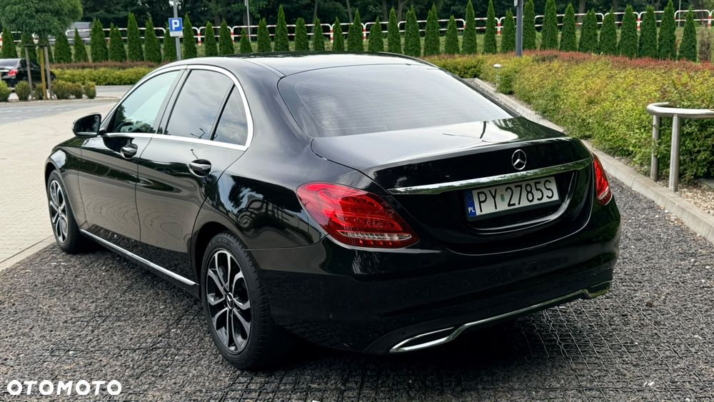 Mercedes-Benz Klasa C 180 7G-TRONIC - 15