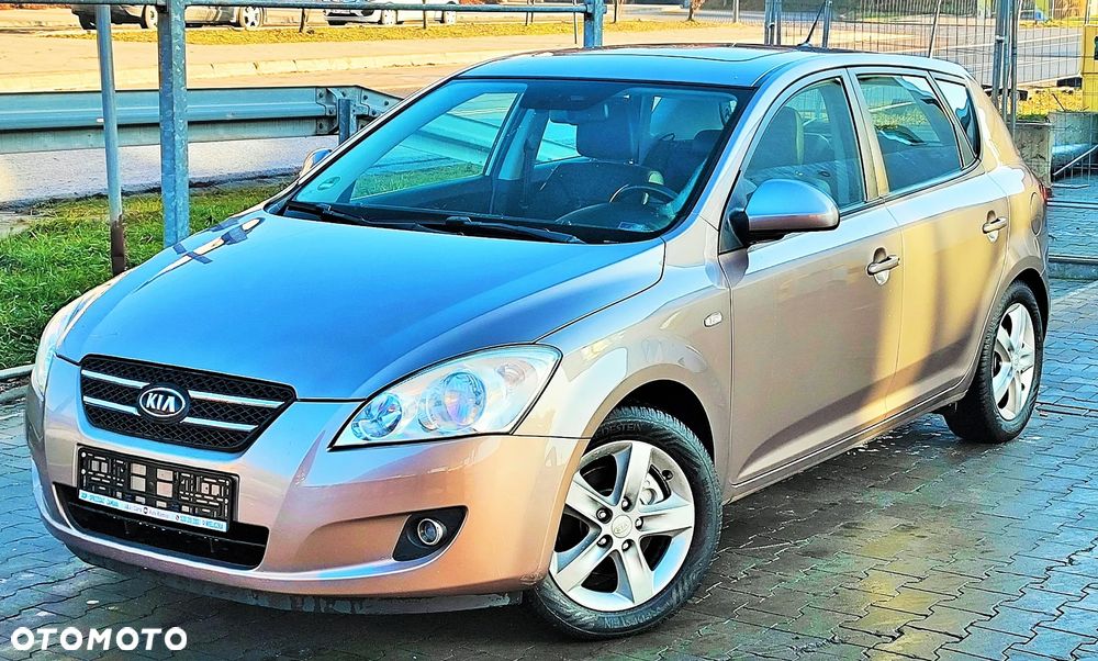 Kia Ceed 1.4 Comfort + - 1