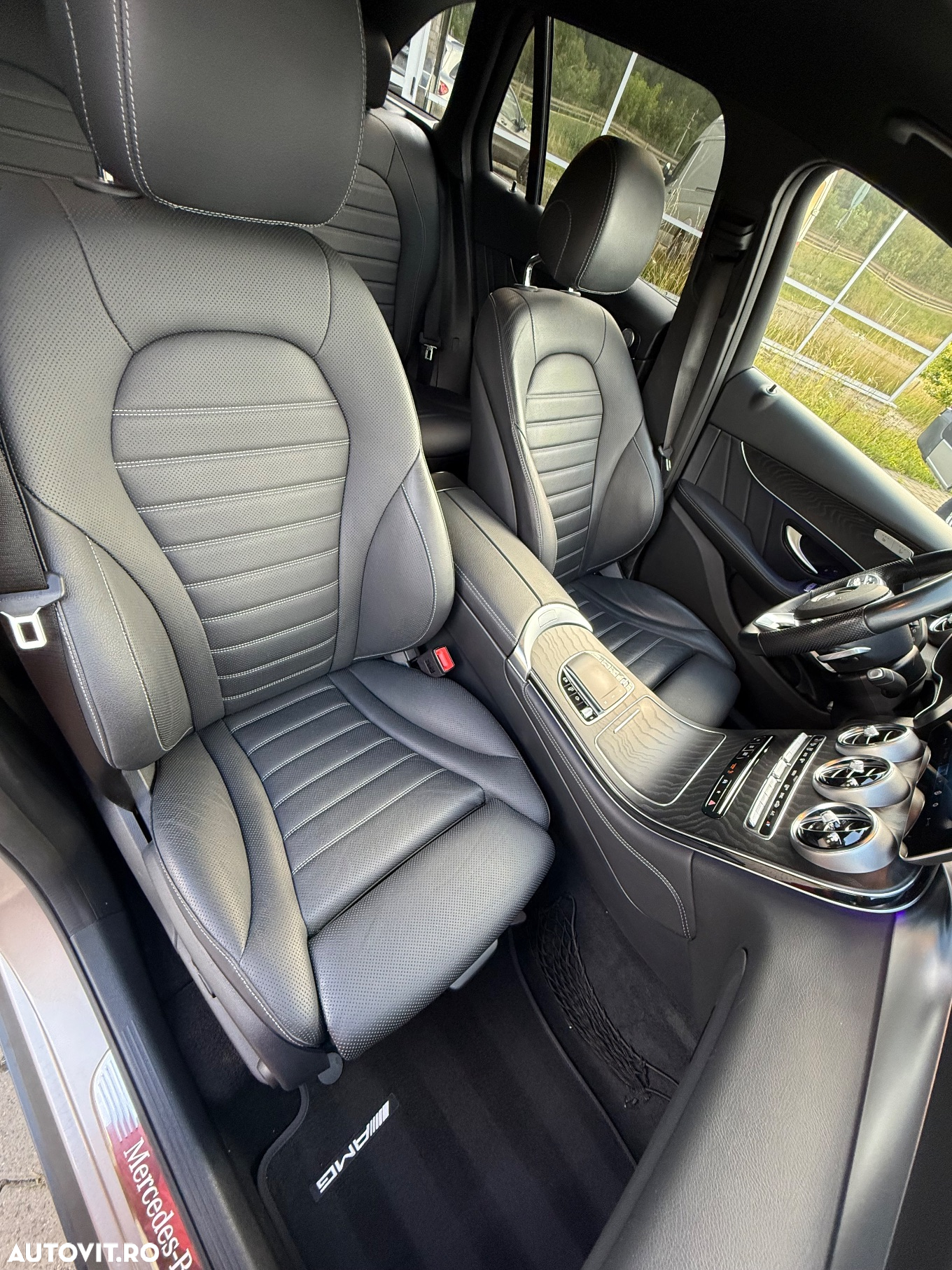 Mercedes-Benz GLC 220 d 4Matic 9G-TRONIC AMG Line - 11