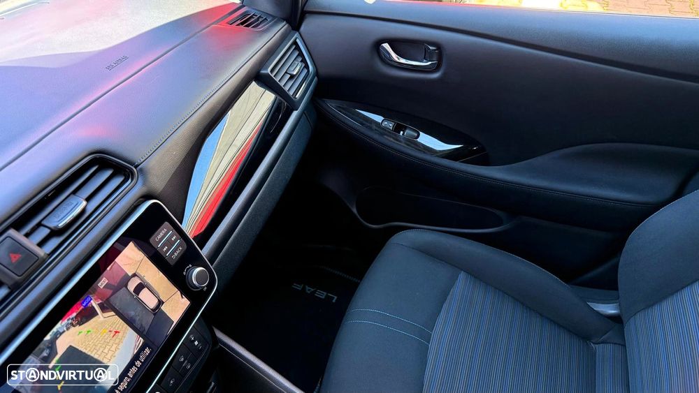 Nissan Leaf - 14