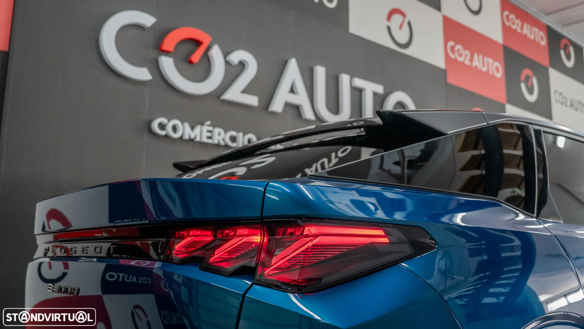 Peugeot E-3008 73 kWh GT - 9