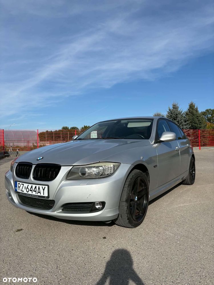 BMW Seria 3 318d - 3