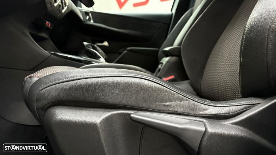 DS DS3 Crossback 1.2 PureTech Performance Line EAT8 - 28