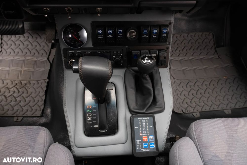 Toyota Land Cruiser - 24