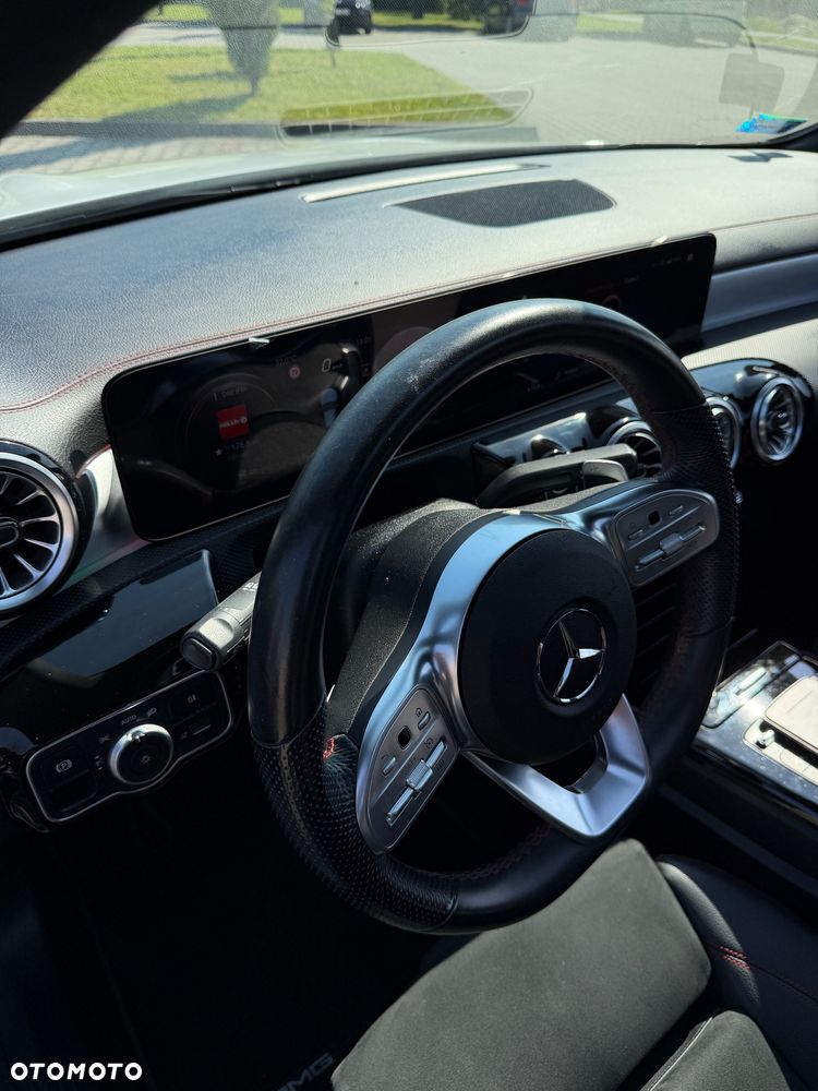 Mercedes-Benz CLA 200 4-Matic AMG Line 8G-DCT - 20