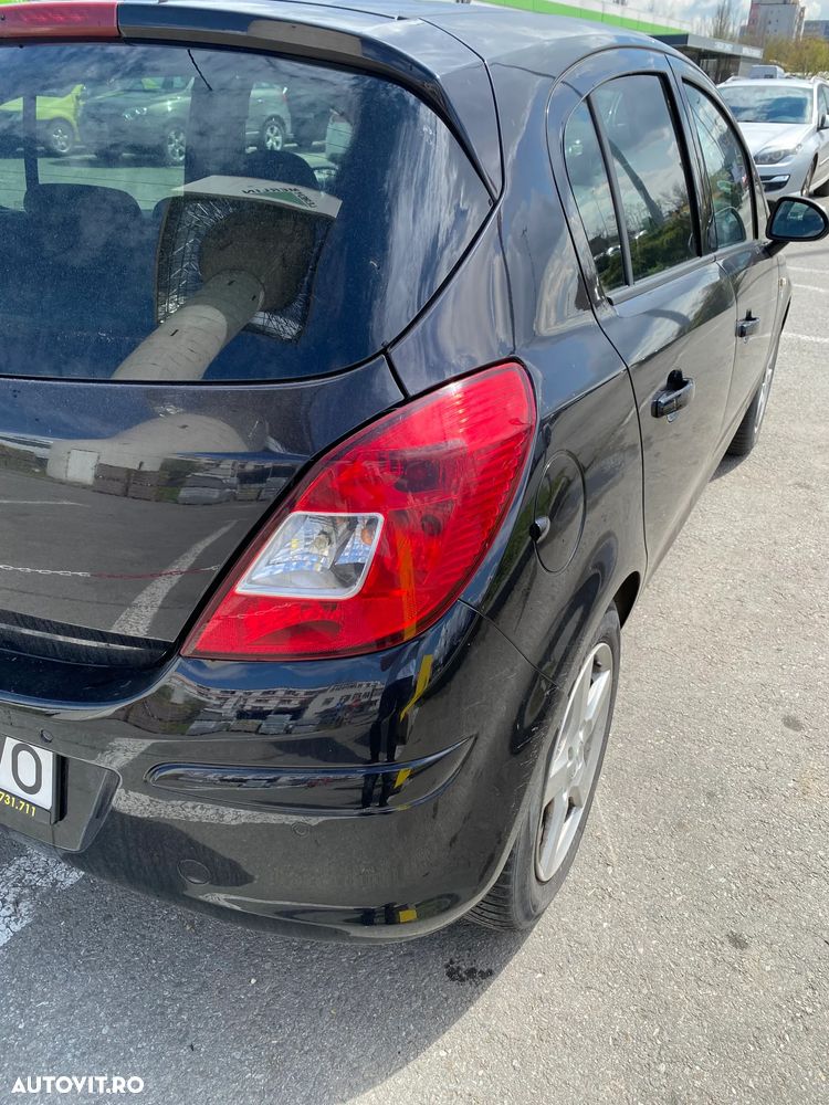 Opel Corsa 1.4 16V Edition 111 Jahre - 9