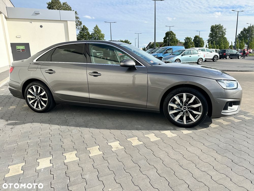 Audi A4 - 4