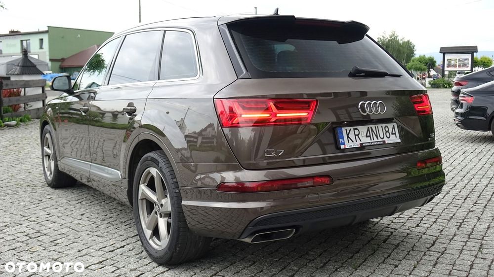 Audi Q7 - 12