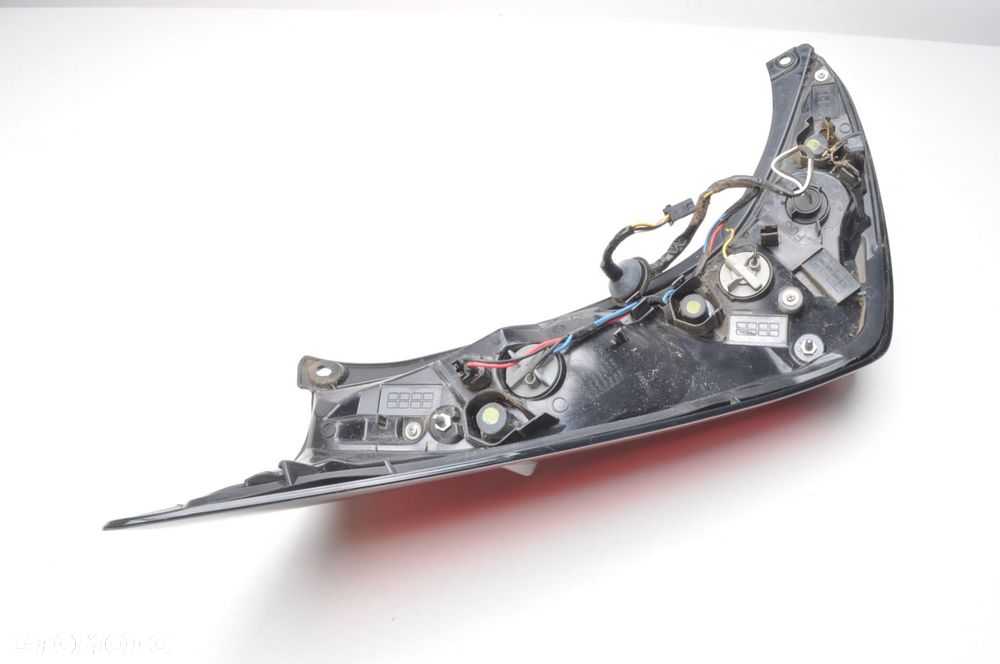 TOYOTA AYGO II LIFT LAMPA PRAWA TYLNA PRAWY TYŁ - 6