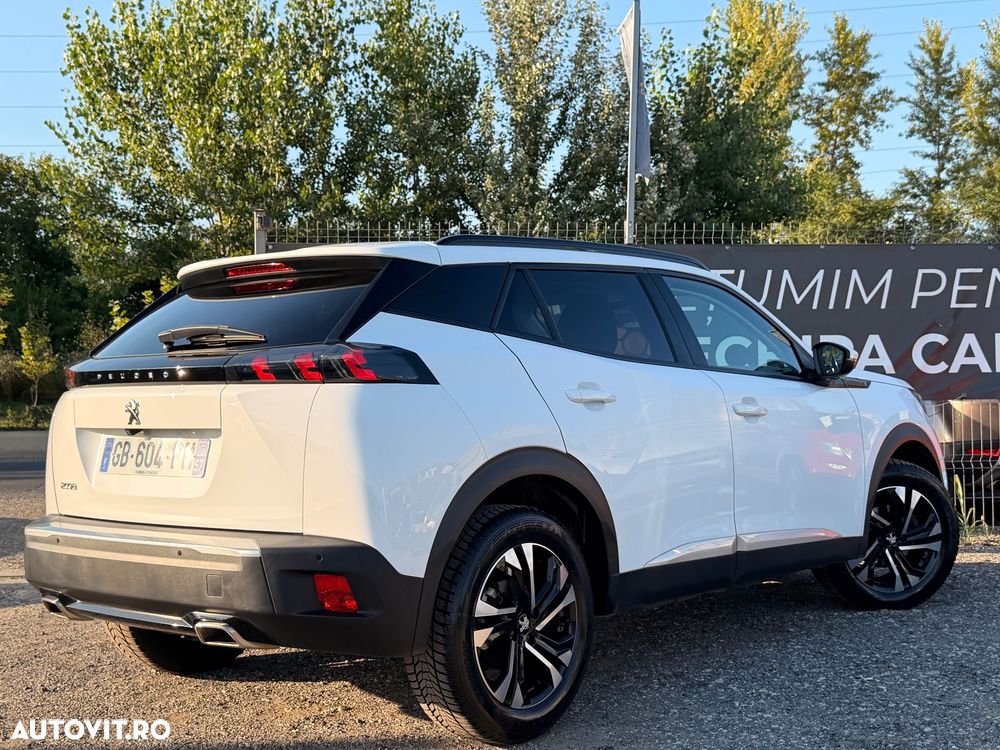 Peugeot 2008 1.2 L PureTech STT EAT8 Allure - 16