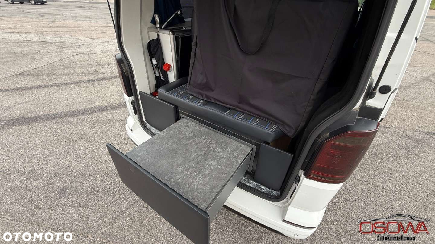 Volkswagen Multivan - 33