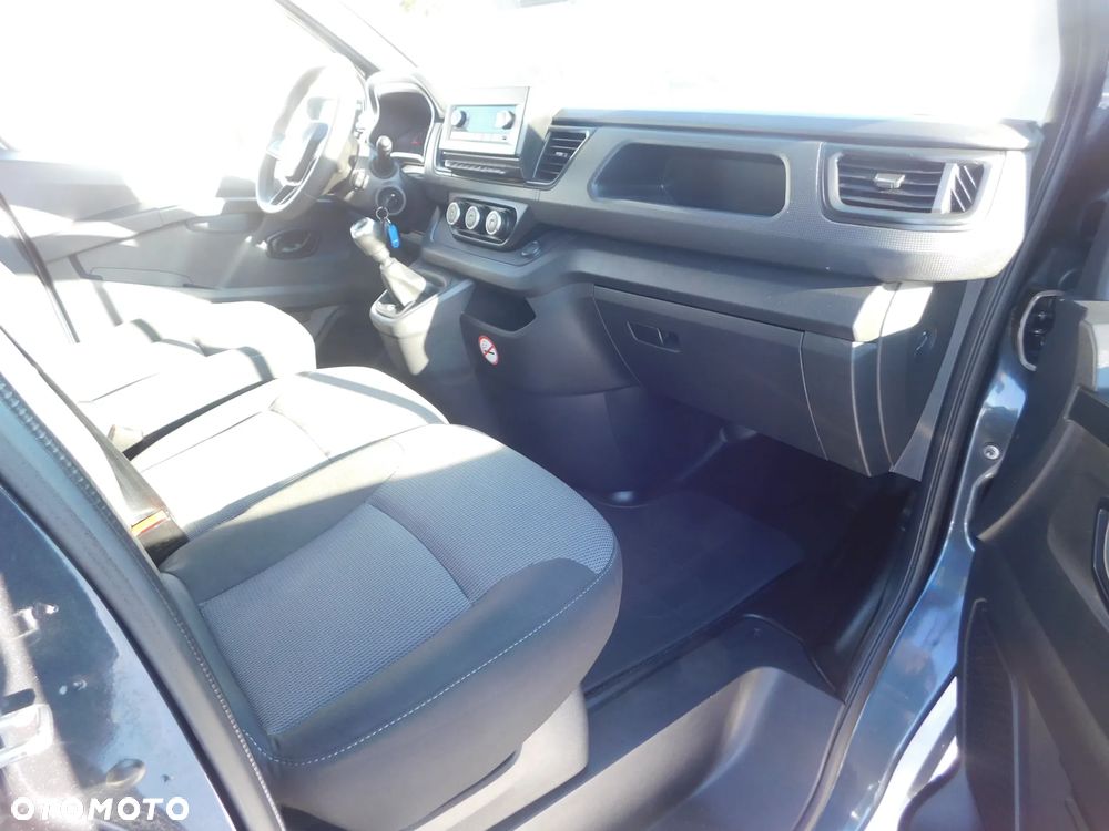 Renault Trafic - 6