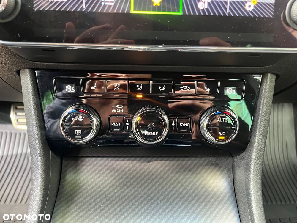 Skoda Superb 2.0 TSI Sportline DSG - 18