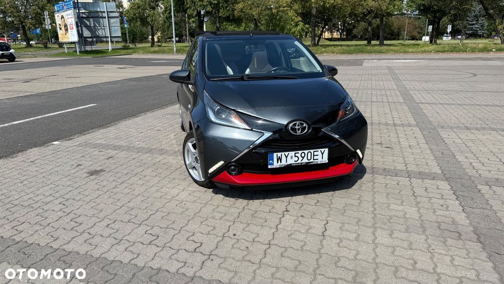 Toyota Aygo x-wave - 4