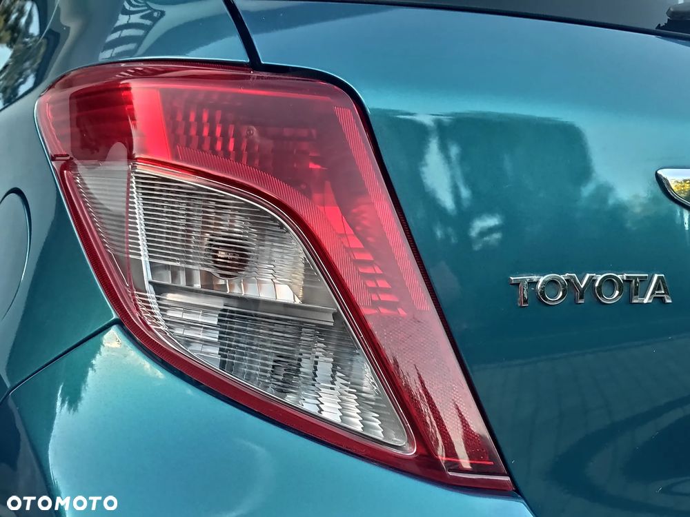 Toyota Yaris - 17