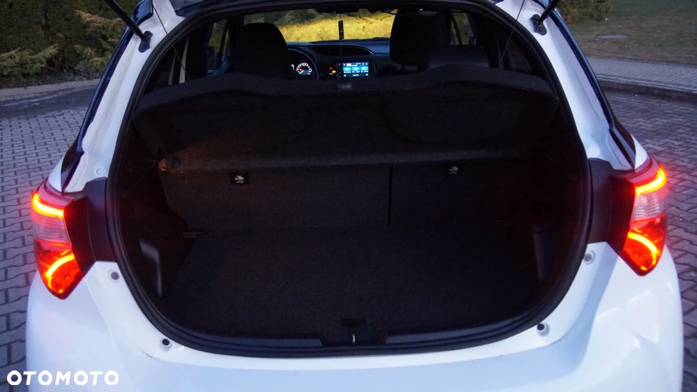Toyota Yaris - 16