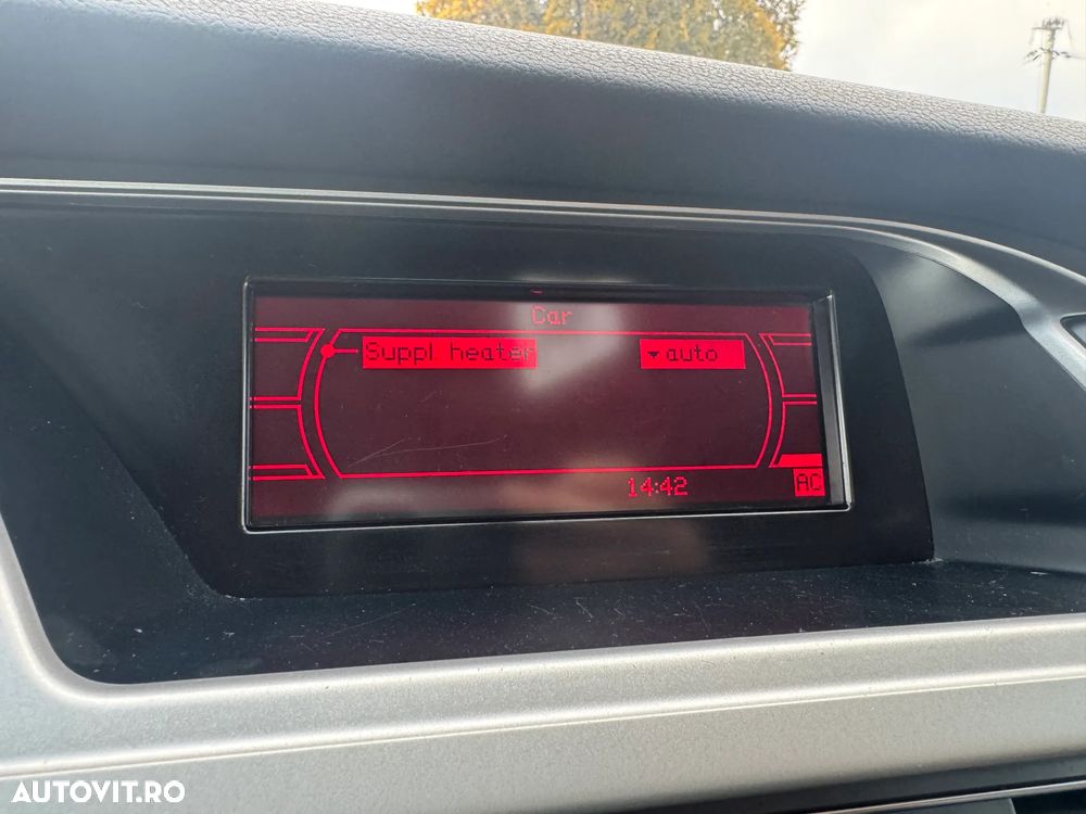 Audi A4 2.0 TDI B8 - 34