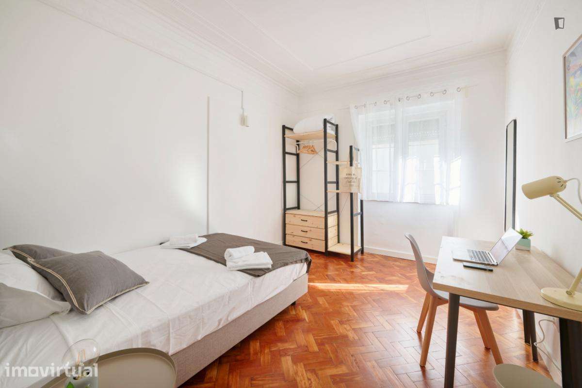 Quarto - localizado em Rato Lisbon - Grande imagem: 2/42
