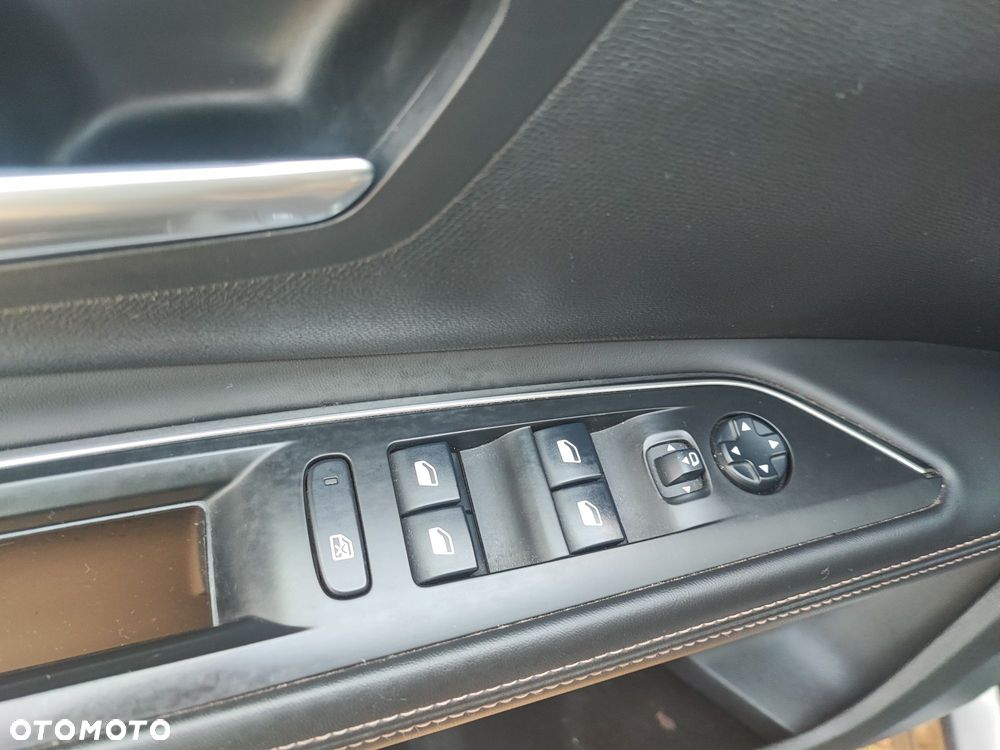 Peugeot 5008 2.0 BlueHDI GT S&S EAT6 - 18