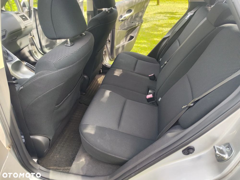 Toyota Auris - 14