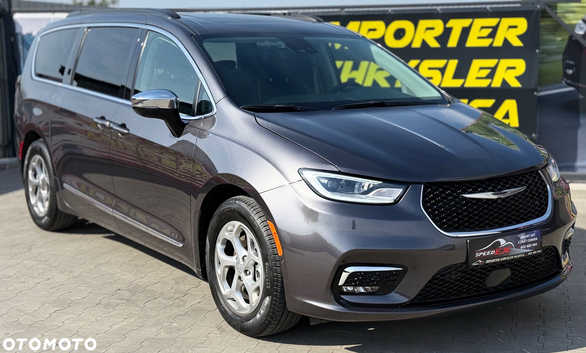 Chrysler Pacifica - 1