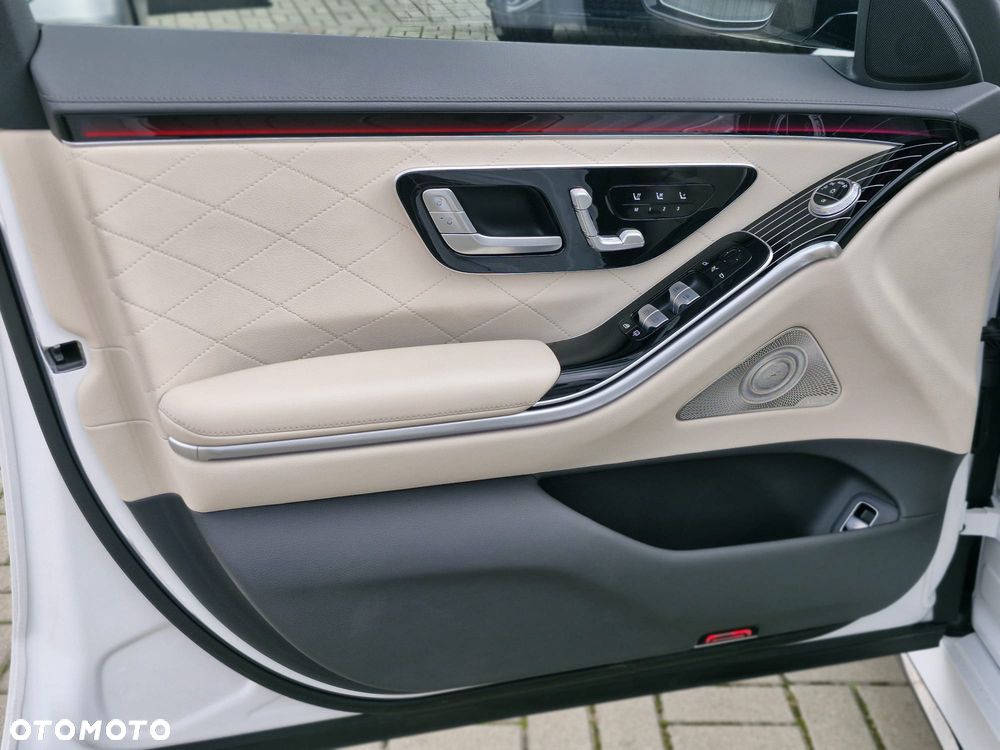 Mercedes-Benz Klasa S 580 4Matic L 9G-TRONIC - 25