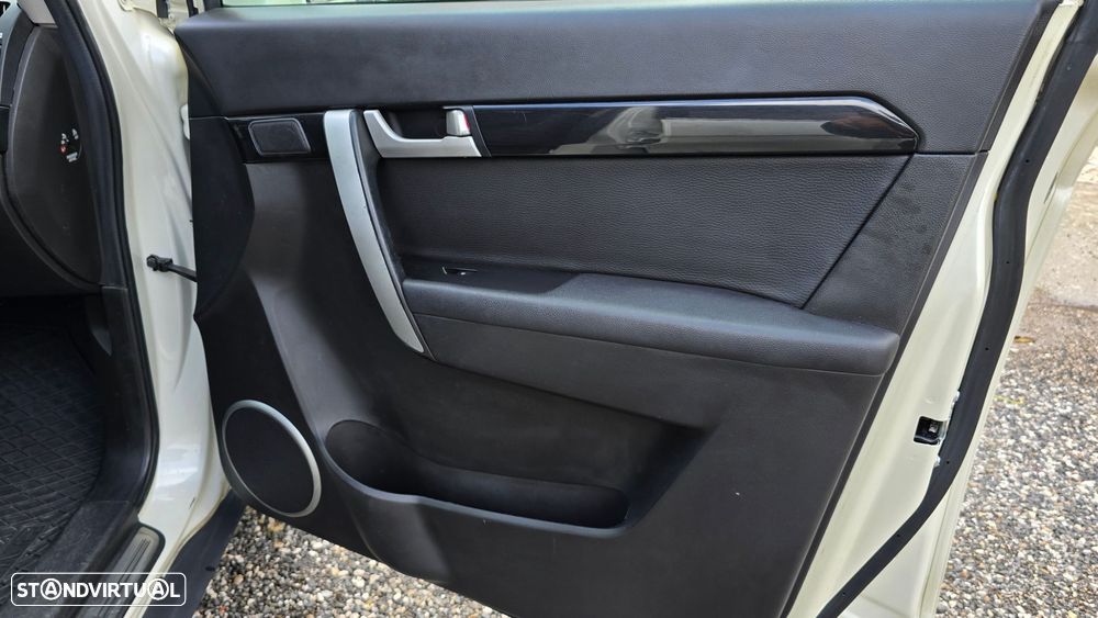 Chevrolet Captiva - 35