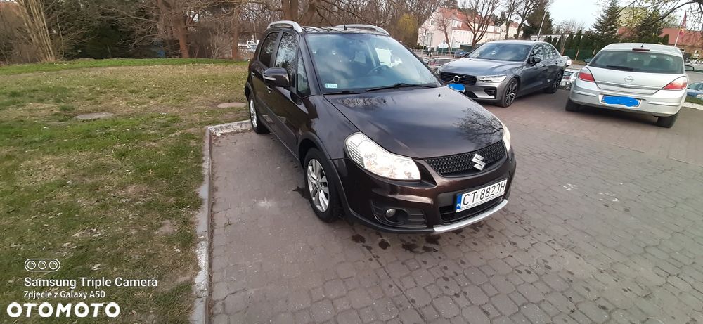 Suzuki SX4 1.6 Comfort Plus - 2