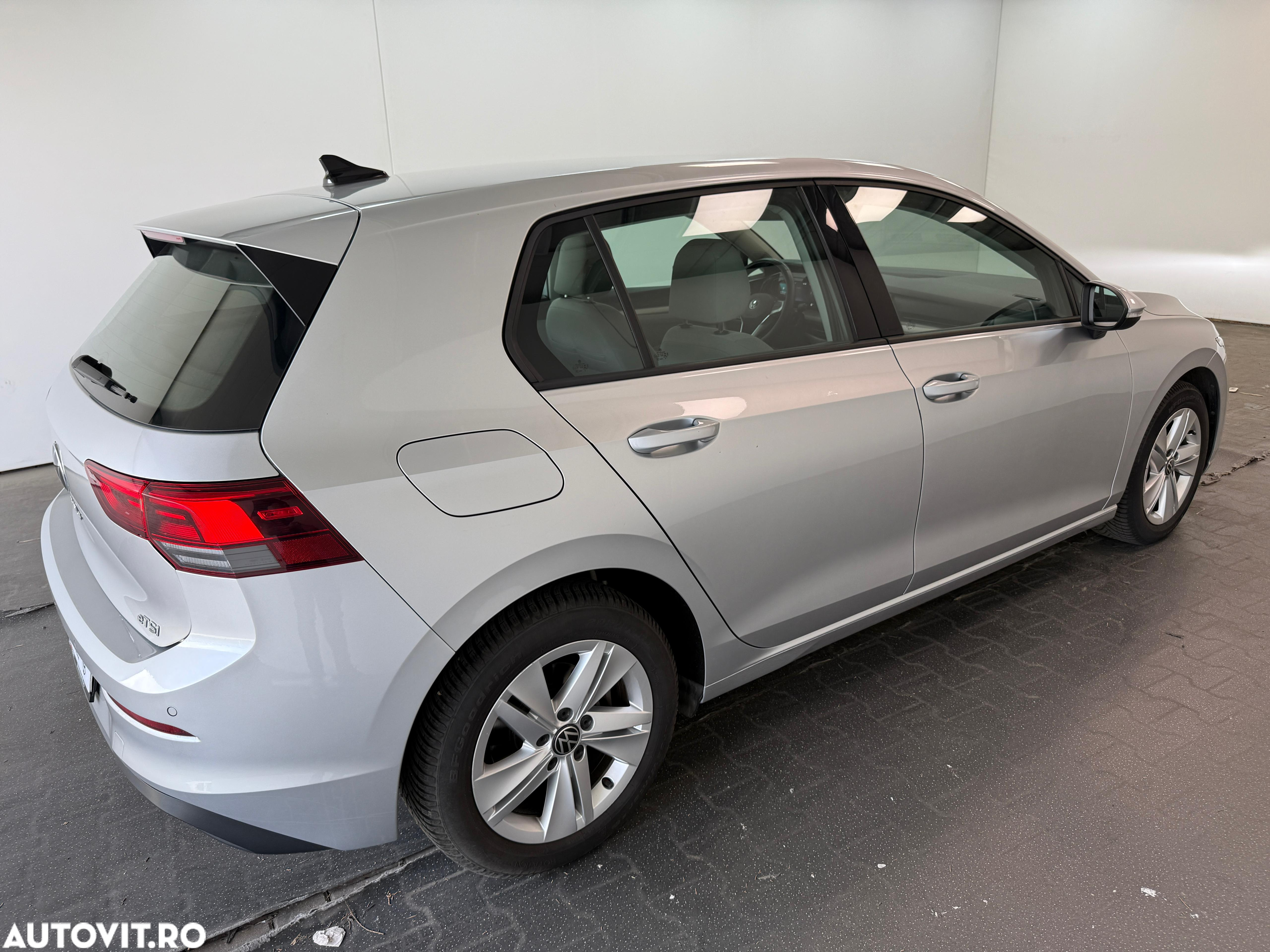 Volkswagen Golf 1.5 eTSI ACT DSG MHEV Life - 26