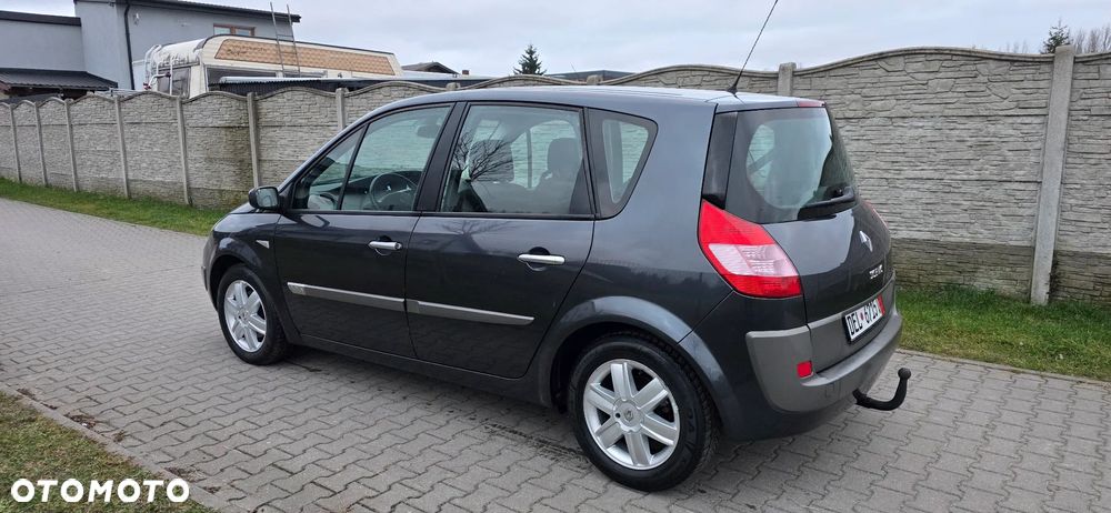 Renault Scenic - 16