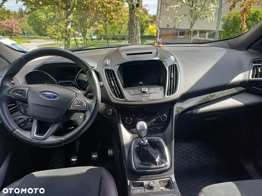 Ford Kuga - 20