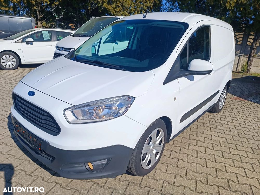Ford Transit Courier - 2