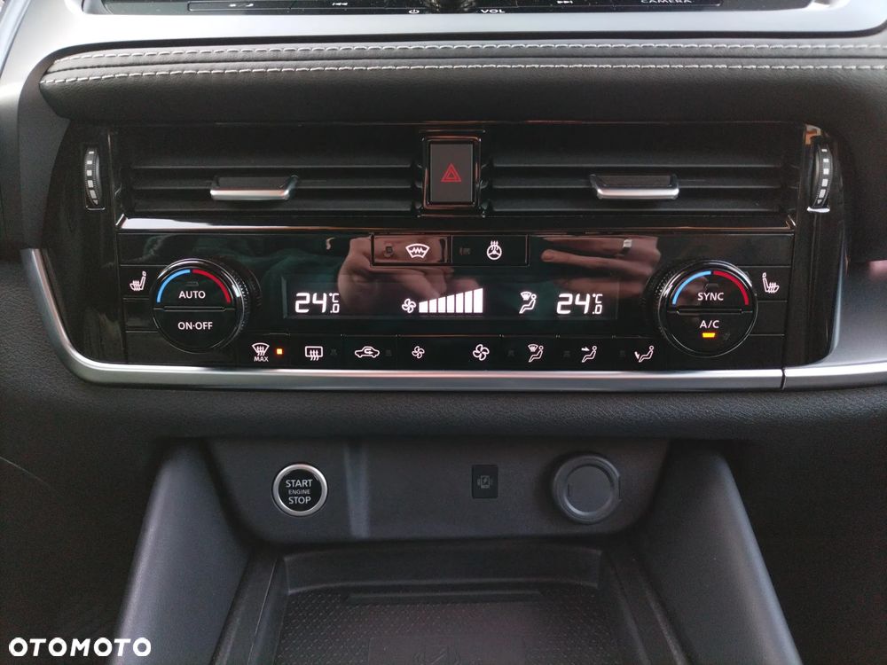 Nissan Qashqai 1.3 DIG-T MHEV N-Connecta Xtronic - 13