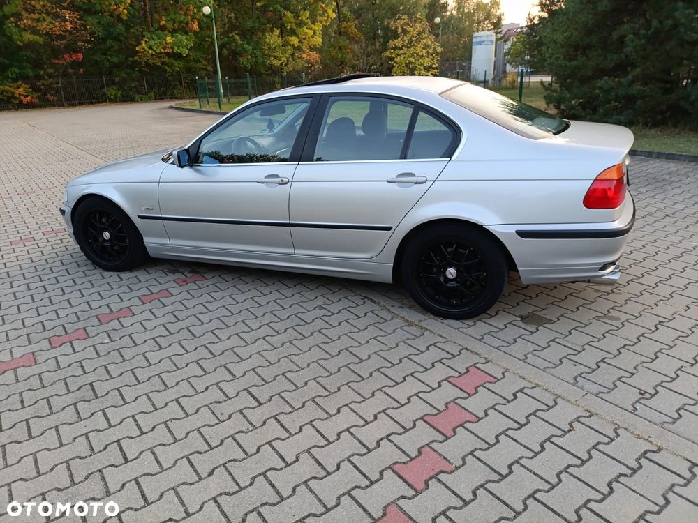 BMW Seria 3 - 33