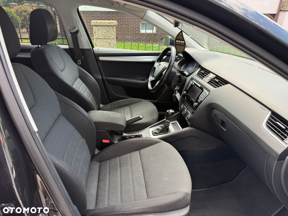 Skoda Octavia 2.0 TDI Elegance DSG - 9