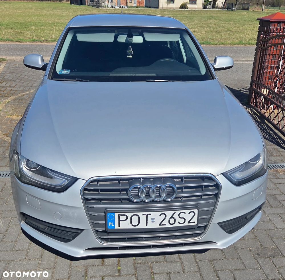 Audi A4 Limousine 2.0 TDI DPF multitronic Ambiente - 2