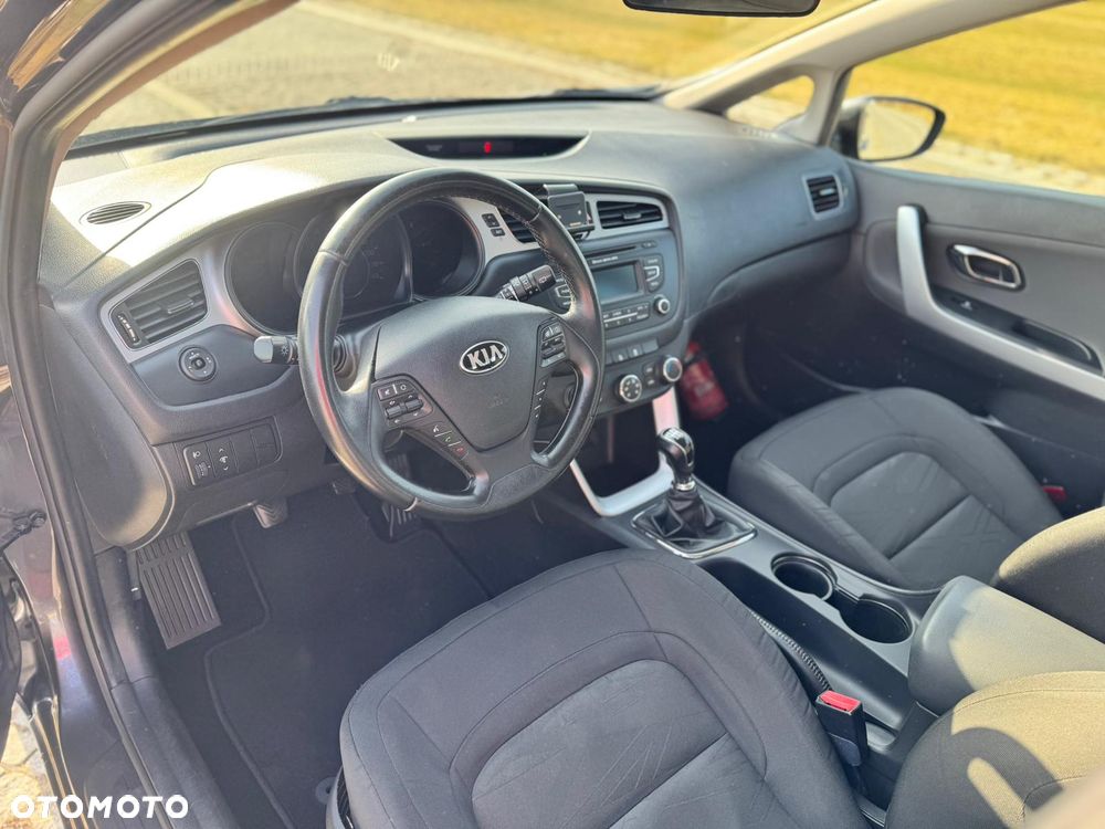 Kia Ceed 1.6 CRDi L - 11