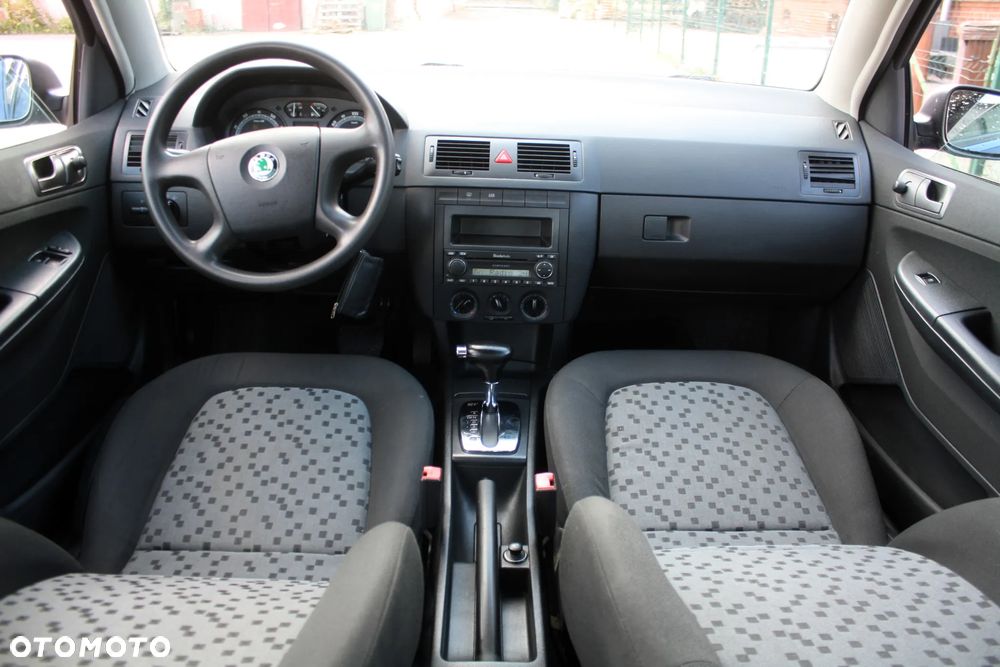 Skoda Fabia 1.4 16V Elegance - 7