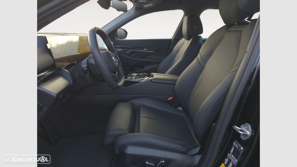 BMW i5 Touring eDrive40 - 2