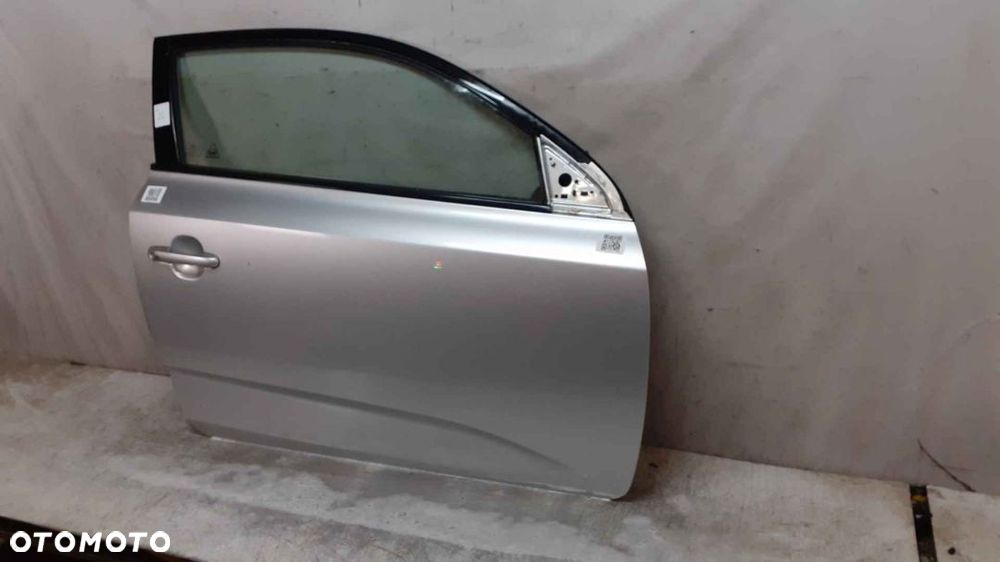 /  DRZWI PRZÓD PRZEDNIE PRAWE KIA PROCEED CEED 3D 3 DRZWI SREBRNE 9S - 3