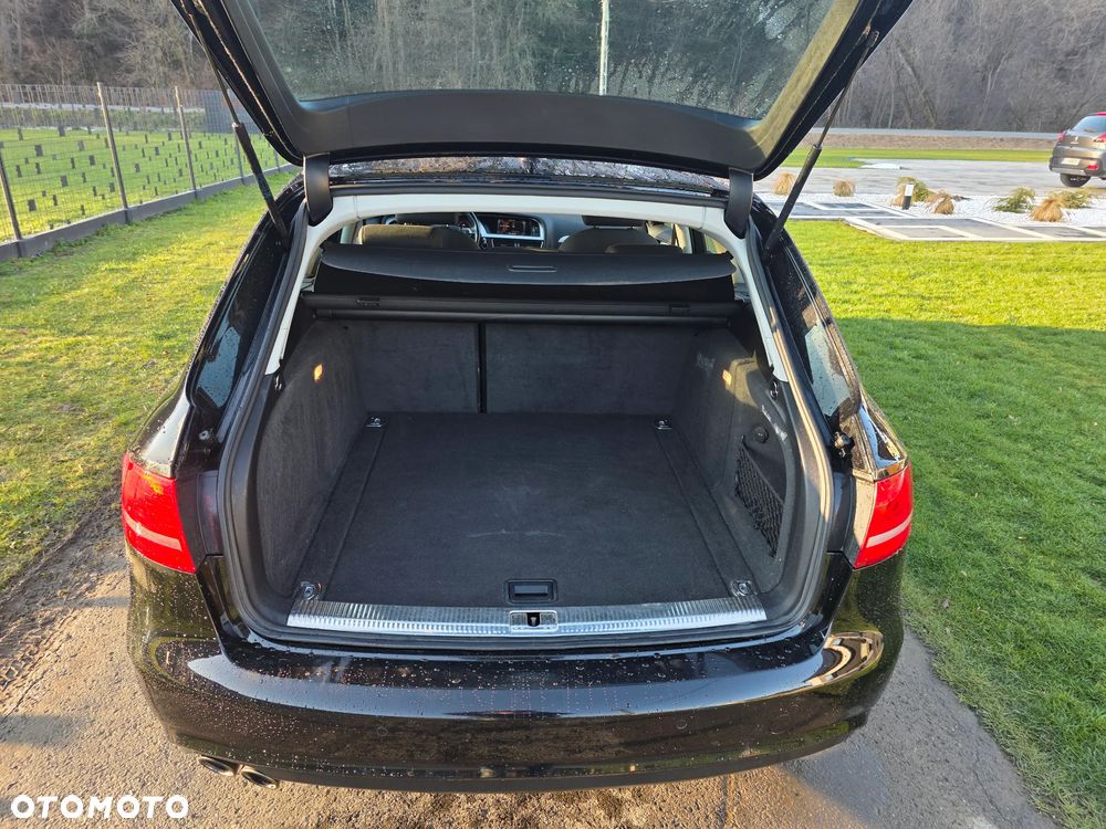 Audi A4 Avant 2.0 TDI DPF quattro Attraction - 12